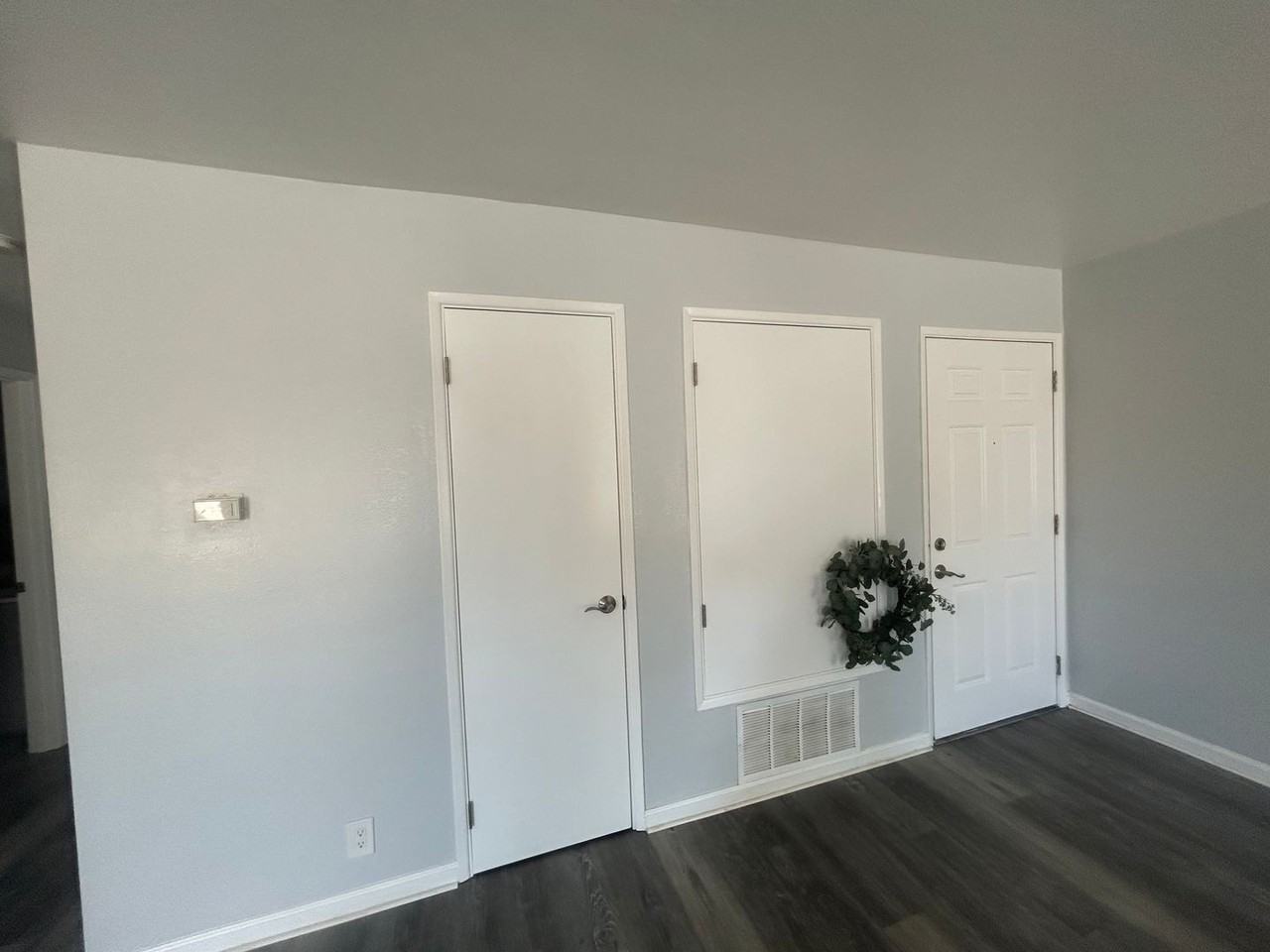 Creekside Apartments - Photo 2 of 16