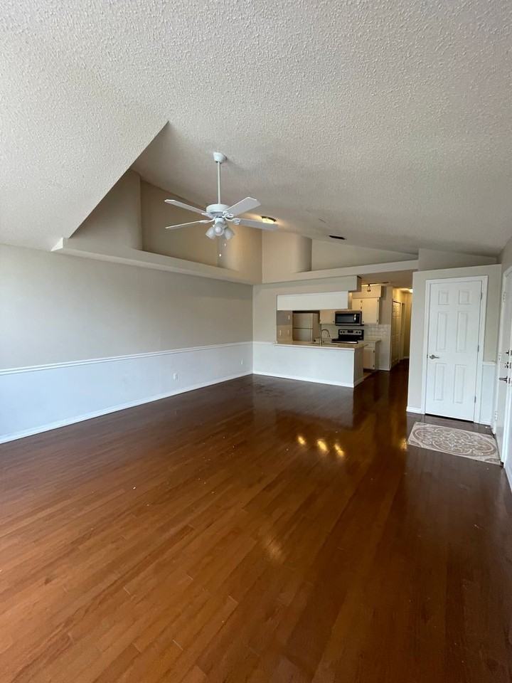 2010 Royal Bay Blvd - Photo 4 of 21