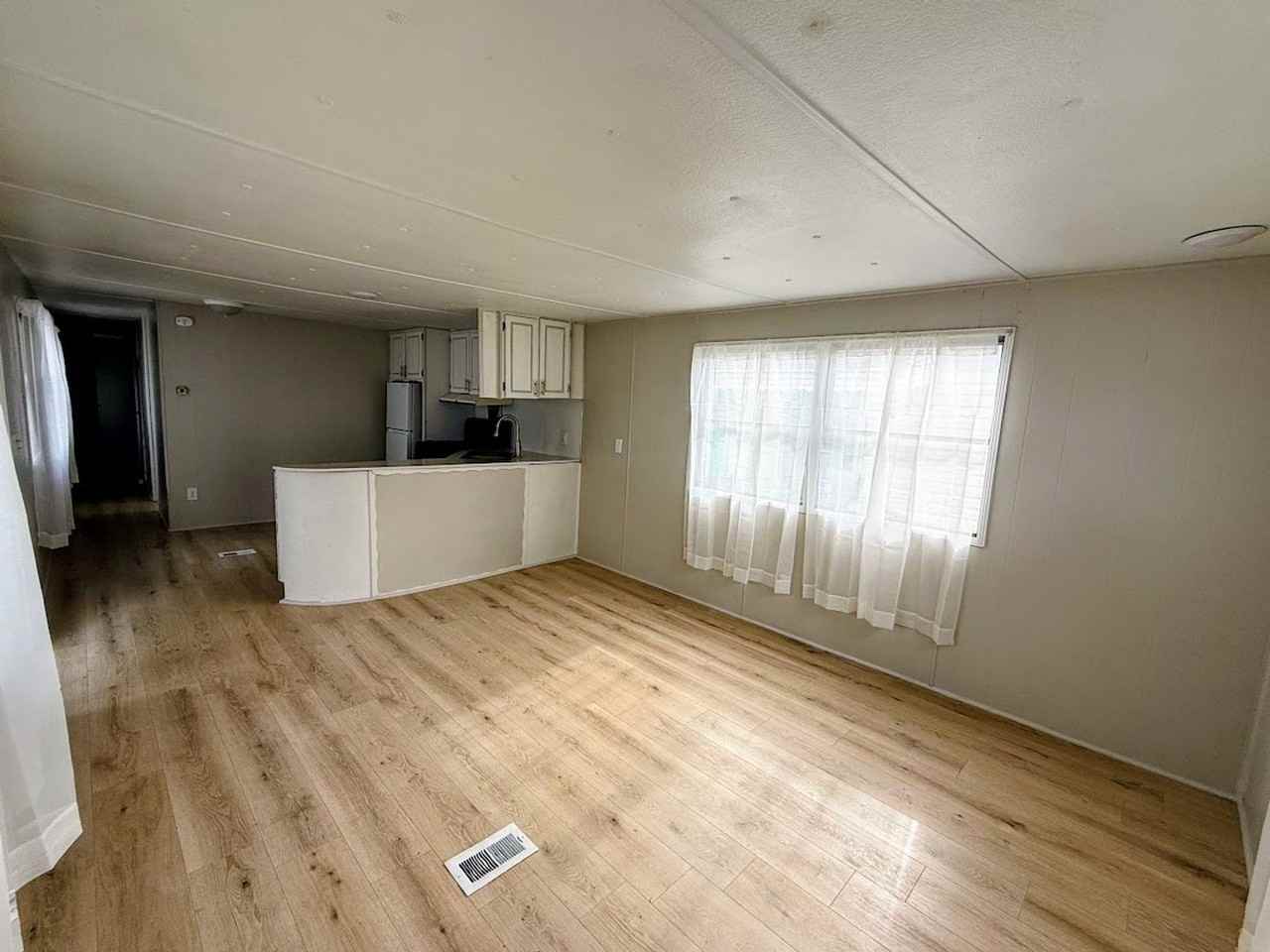 465 Canton Rd - Photo 3 of 12