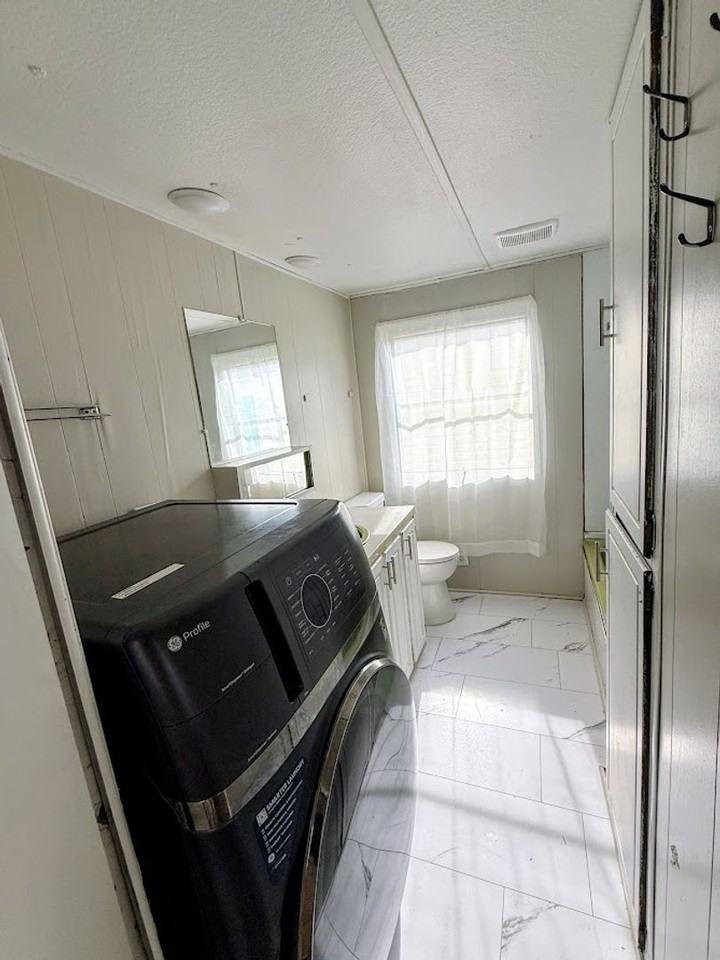 465 Canton Rd - Photo 6 of 12
