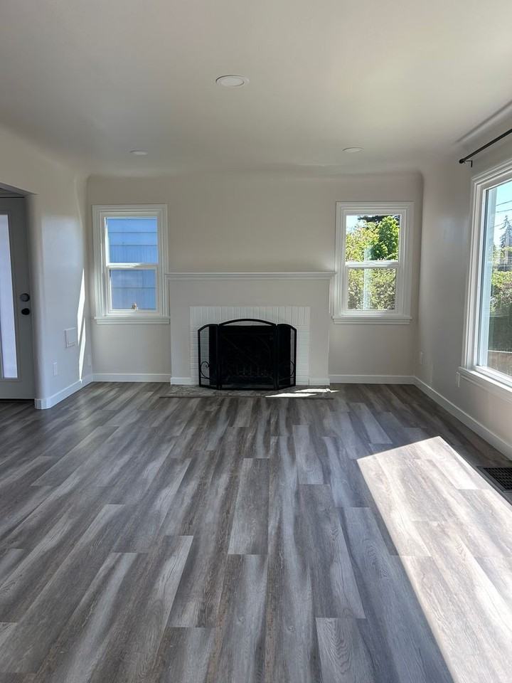 6023 35th Ave Sw - Photo 5 of 17