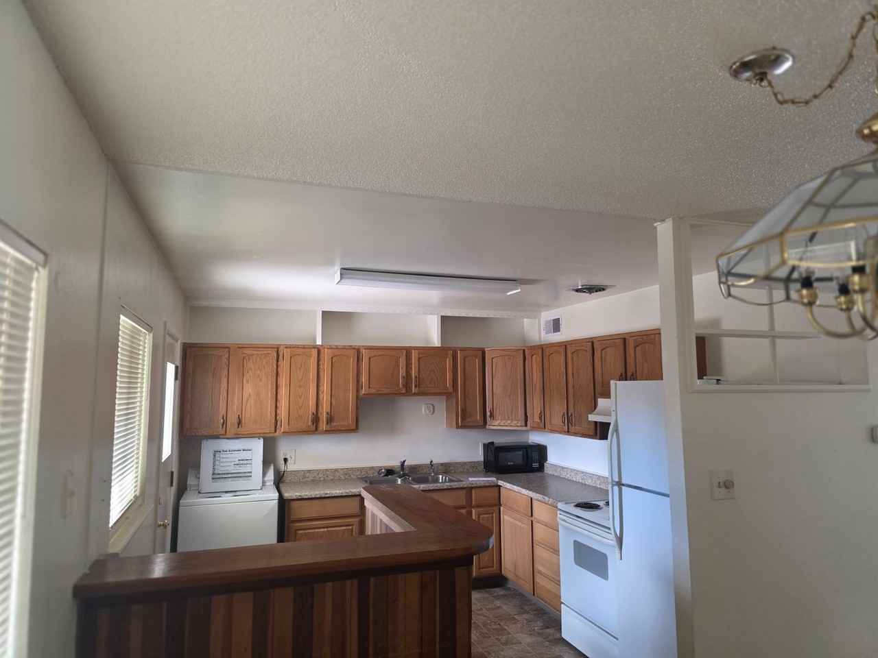 2640 Stine Way - Photo 5 of 15