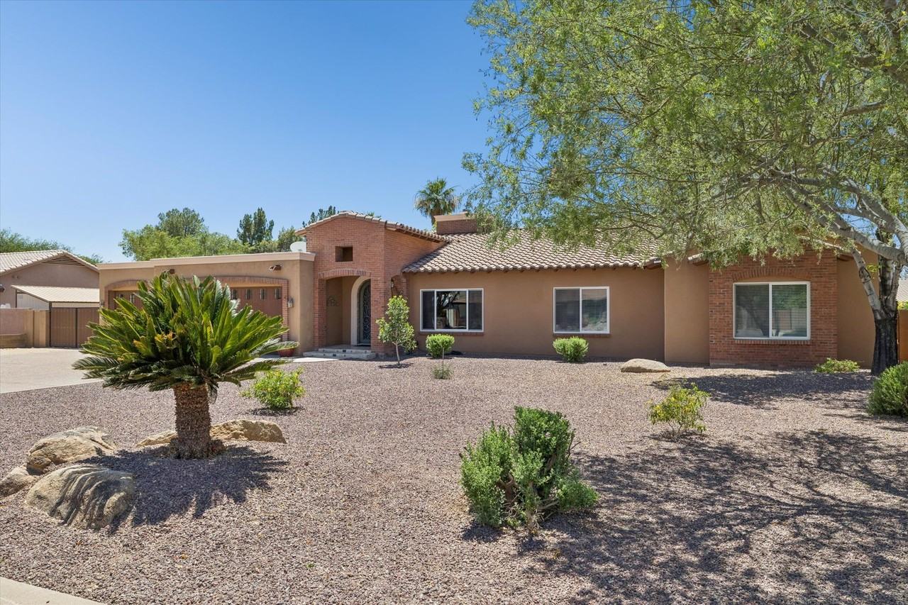 9023 W Patrick Ln - Photo 2 of 50