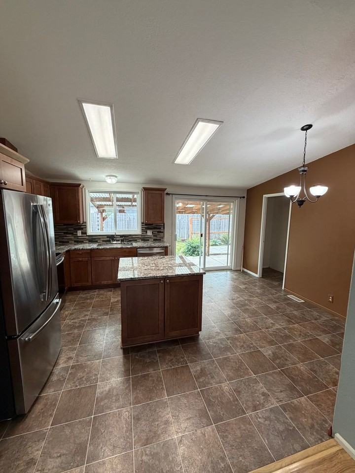 175 S 69th Pl - Photo 4 of 22