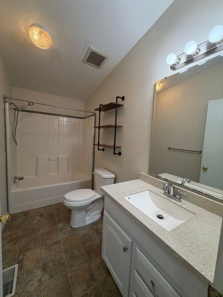 175 S 69th Pl - Photo 6 of 22