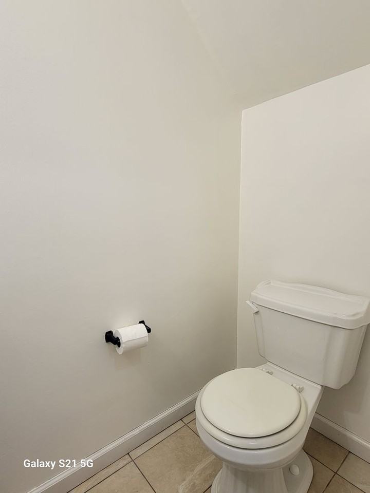 1563 Jameson Dr - Photo 6 of 21
