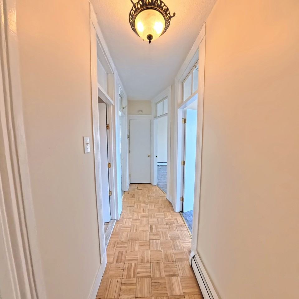 306 Prospect St #3 - Photo 4 of 9