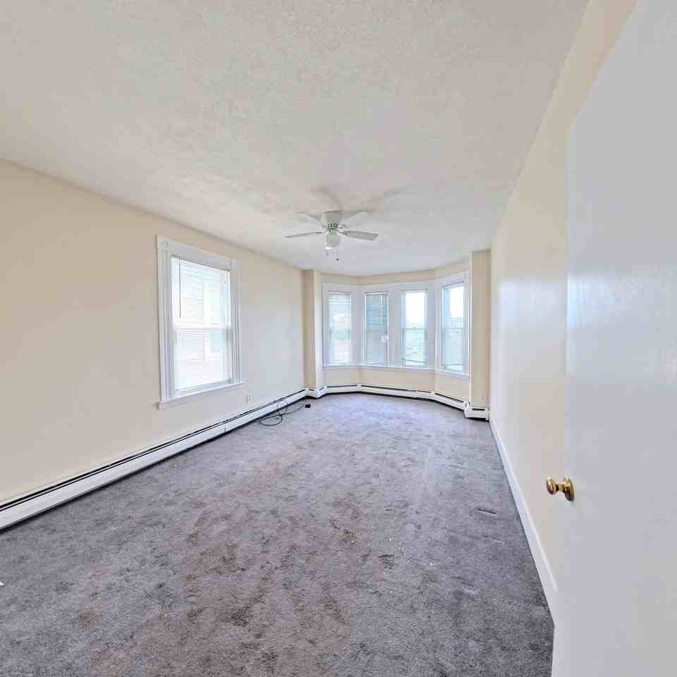 306 Prospect St #3 - Photo 6 of 9