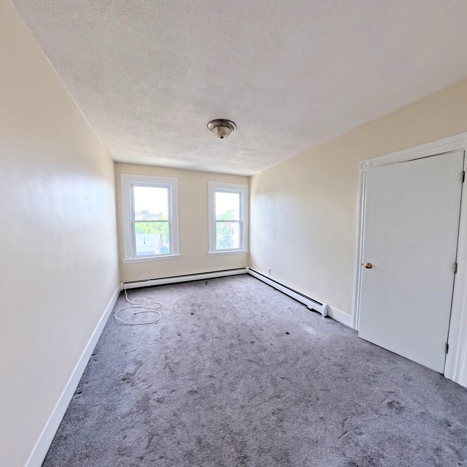 306 Prospect St #3 - Photo 7 of 9