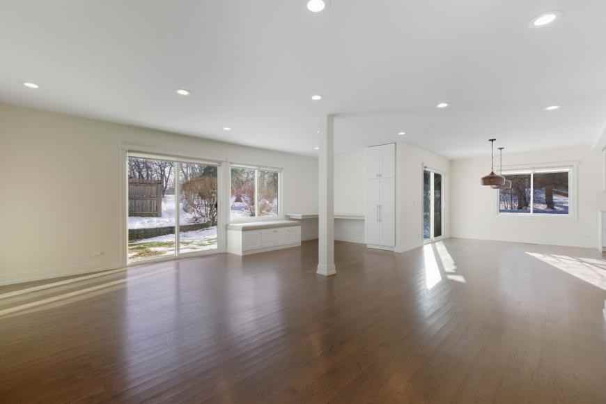 105 Yarrow Ct - Photo 3 of 10
