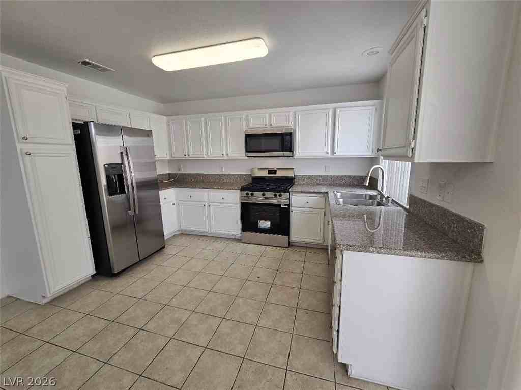 3515 Autumn Rain Ct - Photo 7 of 29