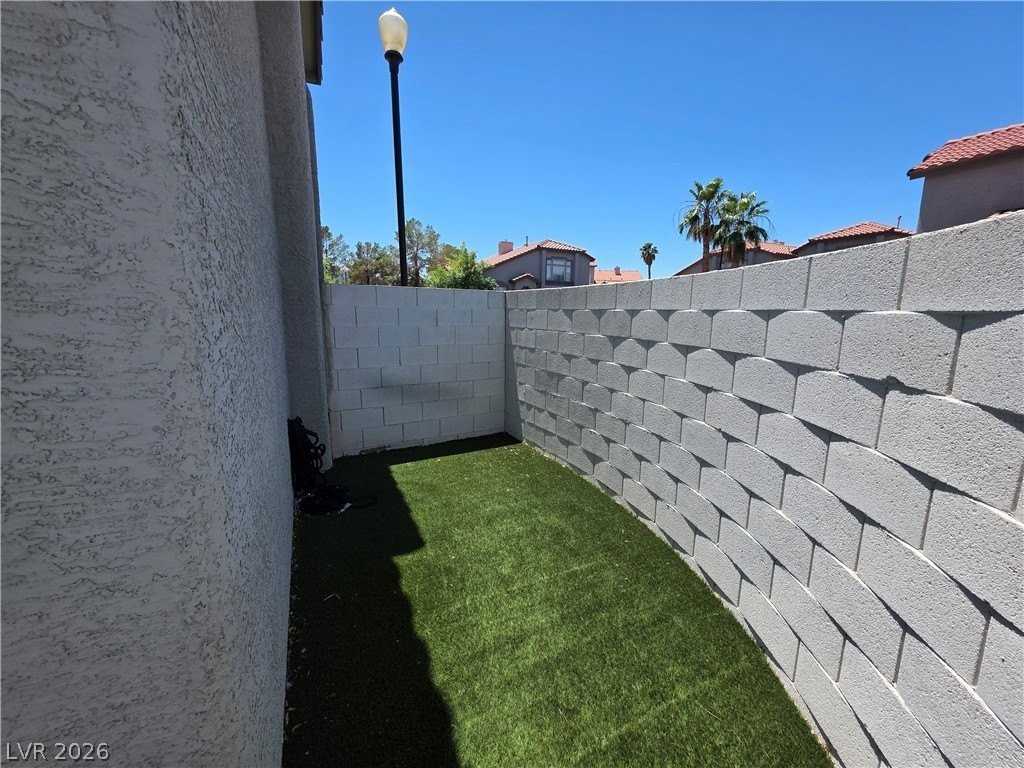 2275 Ramsgate Dr - Photo 5 of 50
