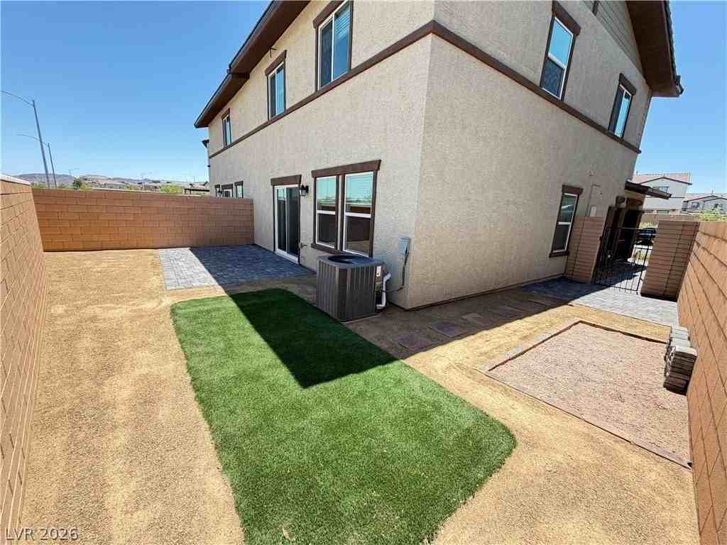 125 Silent Mountain Ave - Photo 5 of 50