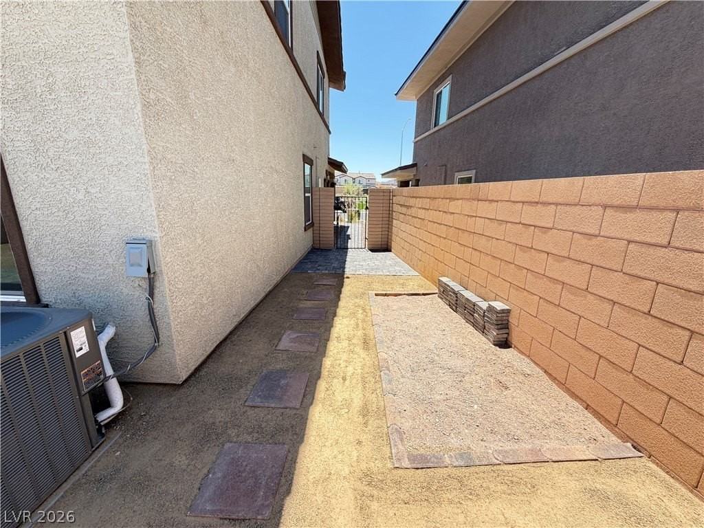125 Silent Mountain Ave - Photo 6 of 50