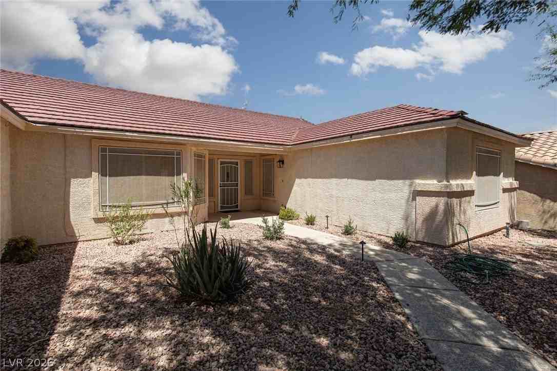327 Perry Ellis Dr - Photo 5 of 50