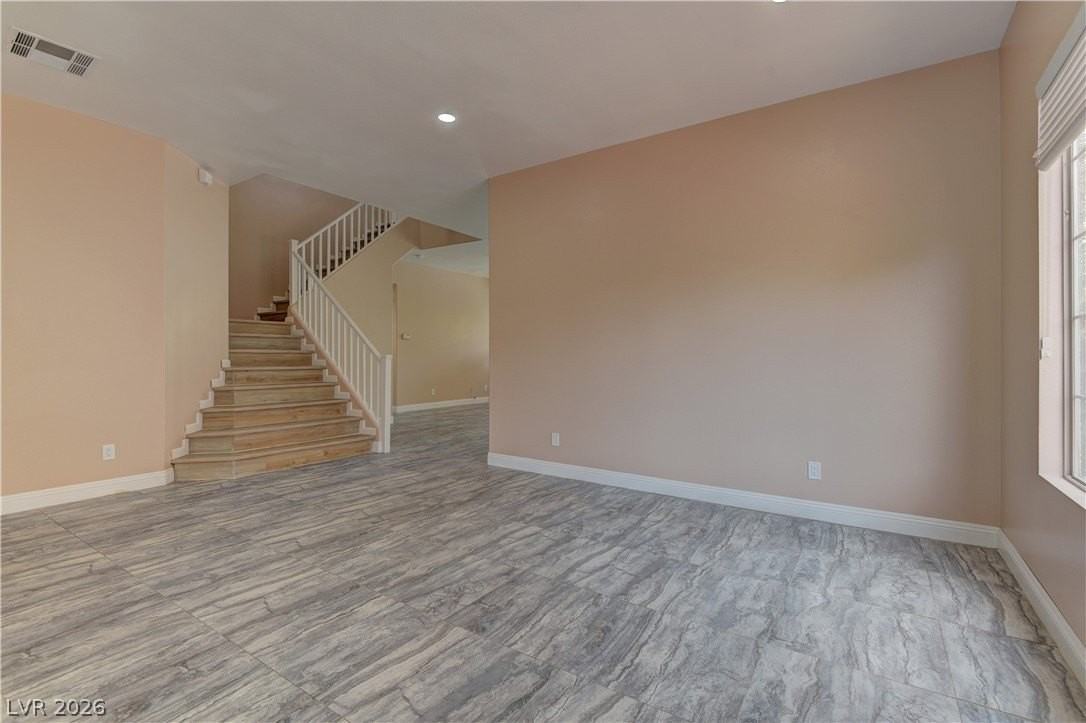 5862 Bluthe Bridge Ave - Photo 6 of 31