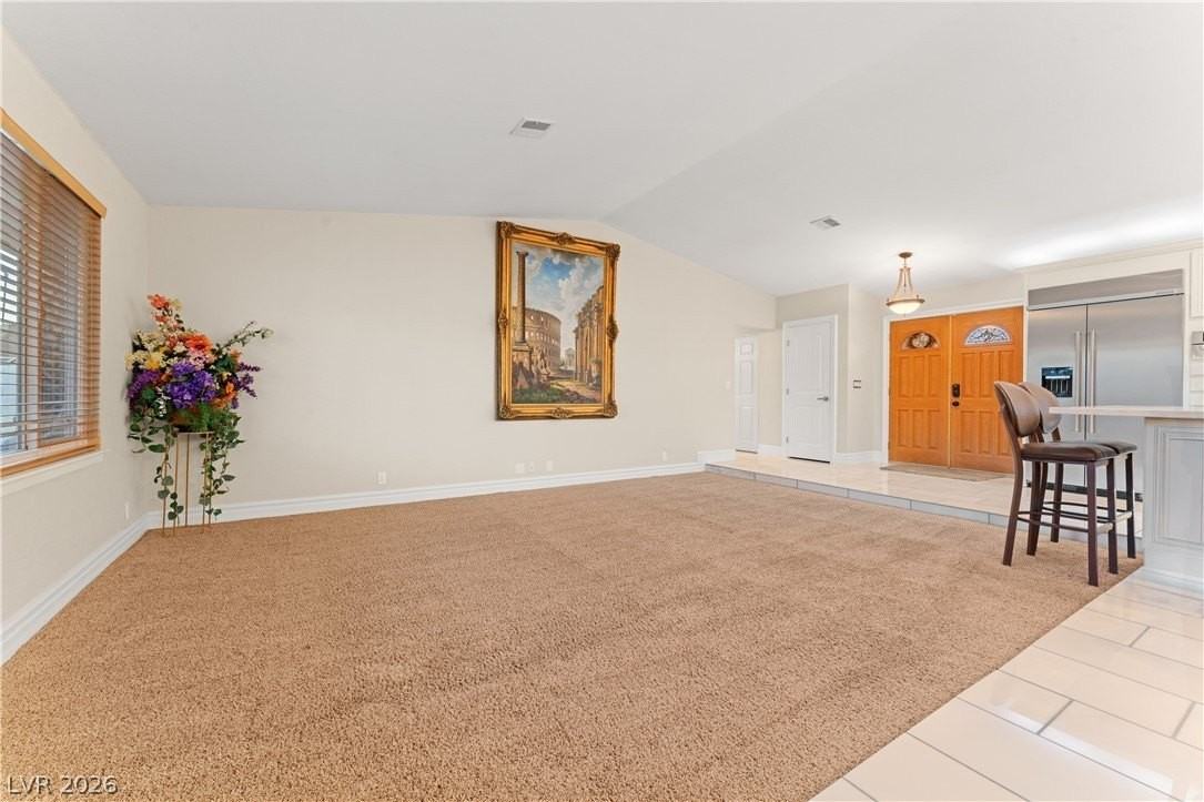 6808 Obannon Dr - Photo 5 of 41