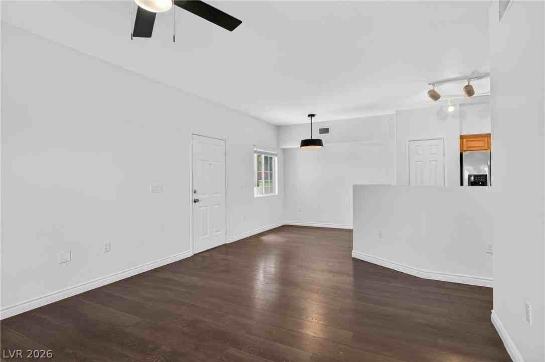 9303 Gilcrease Ave #1208 - Photo 3 of 32