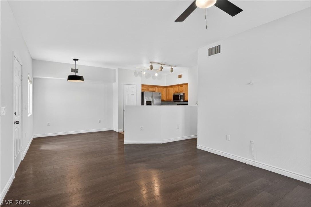 9303 Gilcrease Ave #1208 - Photo 4 of 32