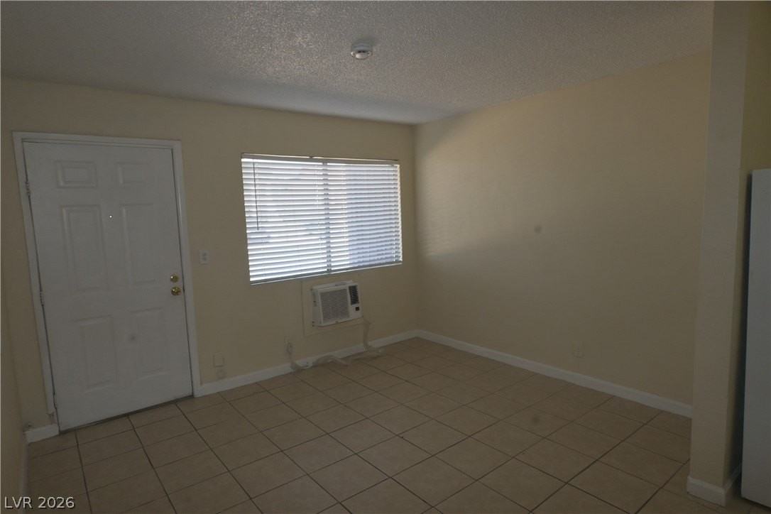 3021 E Carey Ave #2 - Photo 3 of 15