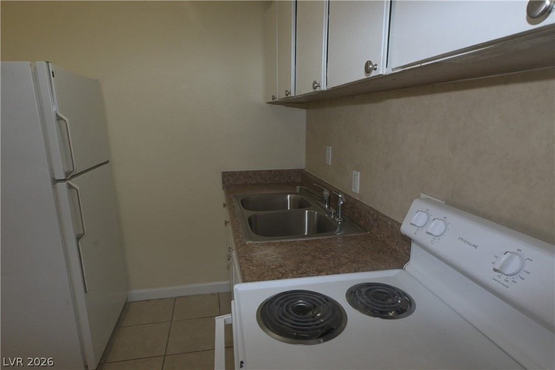 3021 E Carey Ave #2 - Photo 7 of 15