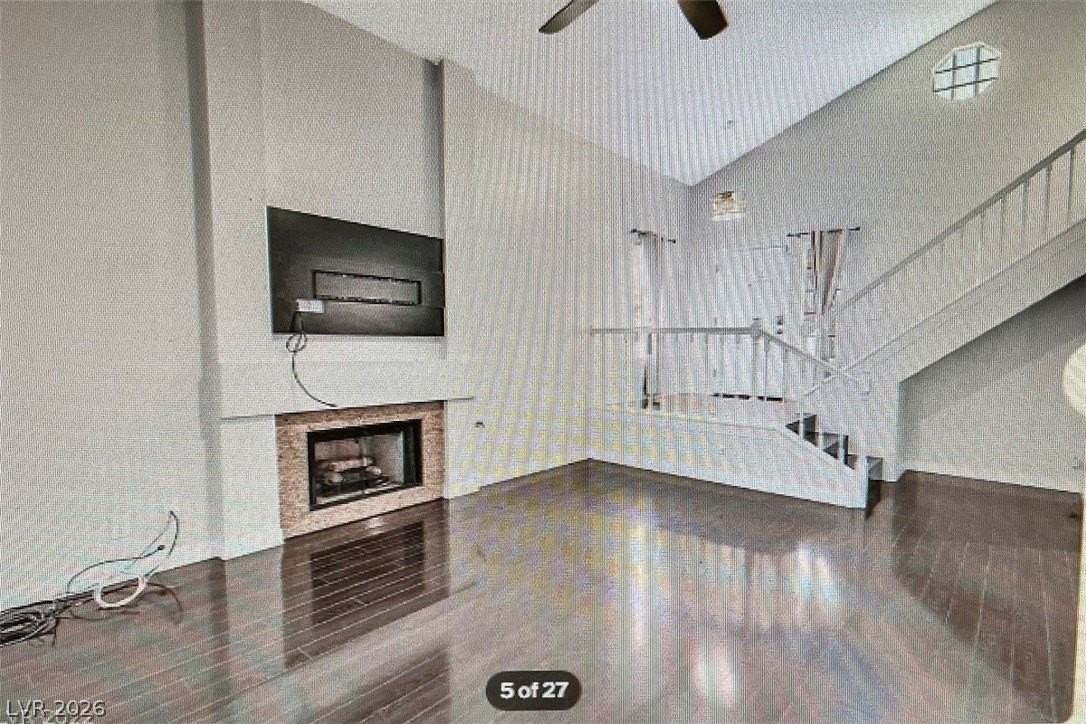 3052 Waterview Dr - Photo 3 of 9
