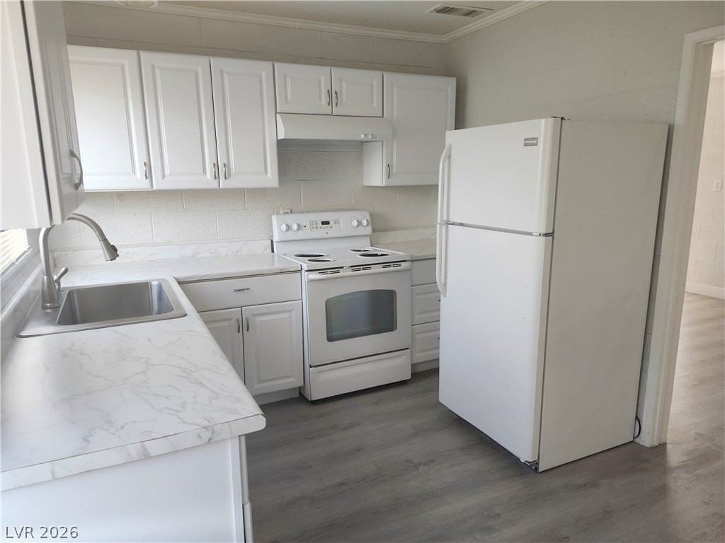 4624 Evergreen Pl - Photo 5 of 34