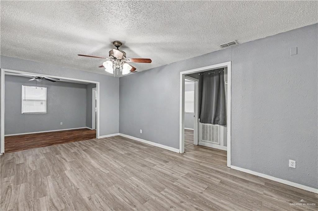 4913 S 26th St - Photo 4 of 20