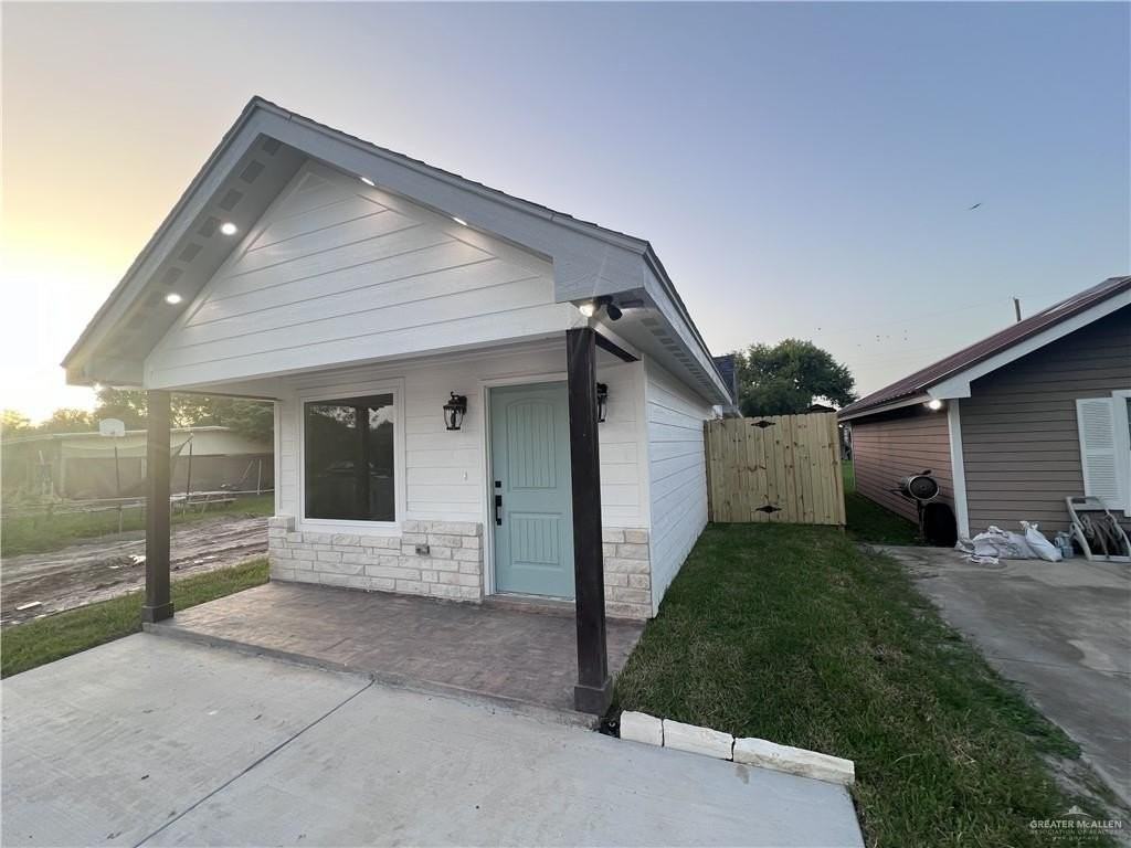1726 La Paloma Ave - Photo 7 of 19