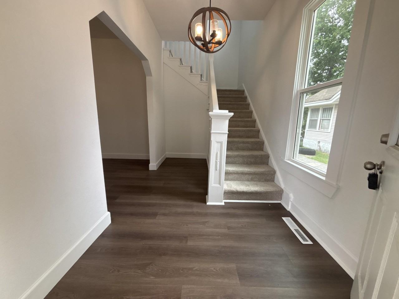 109 E St Nw - Photo 3 of 30