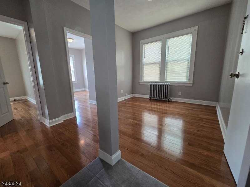 170 Bellevue St #1R - Photo 3 of 8