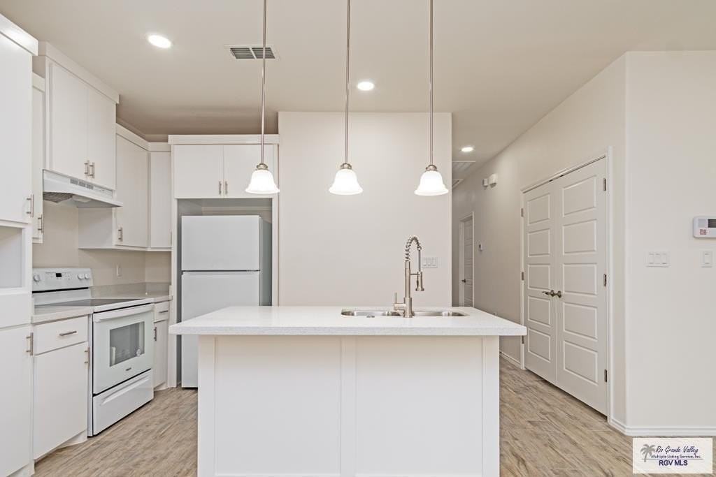 2114 E Valley Cir #B - Photo 7 of 17