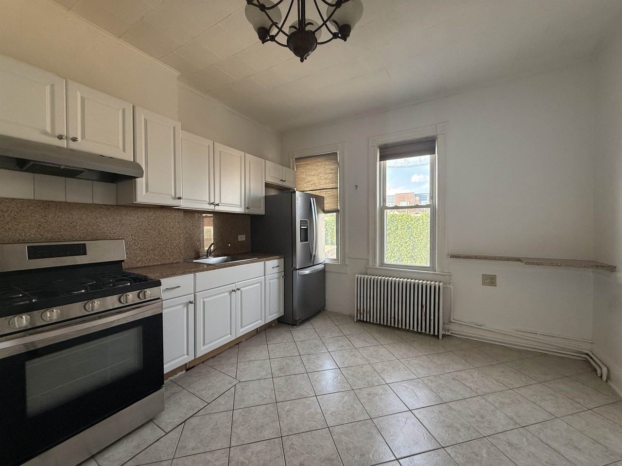 606 59th St #2 - Photo 2 of 11
