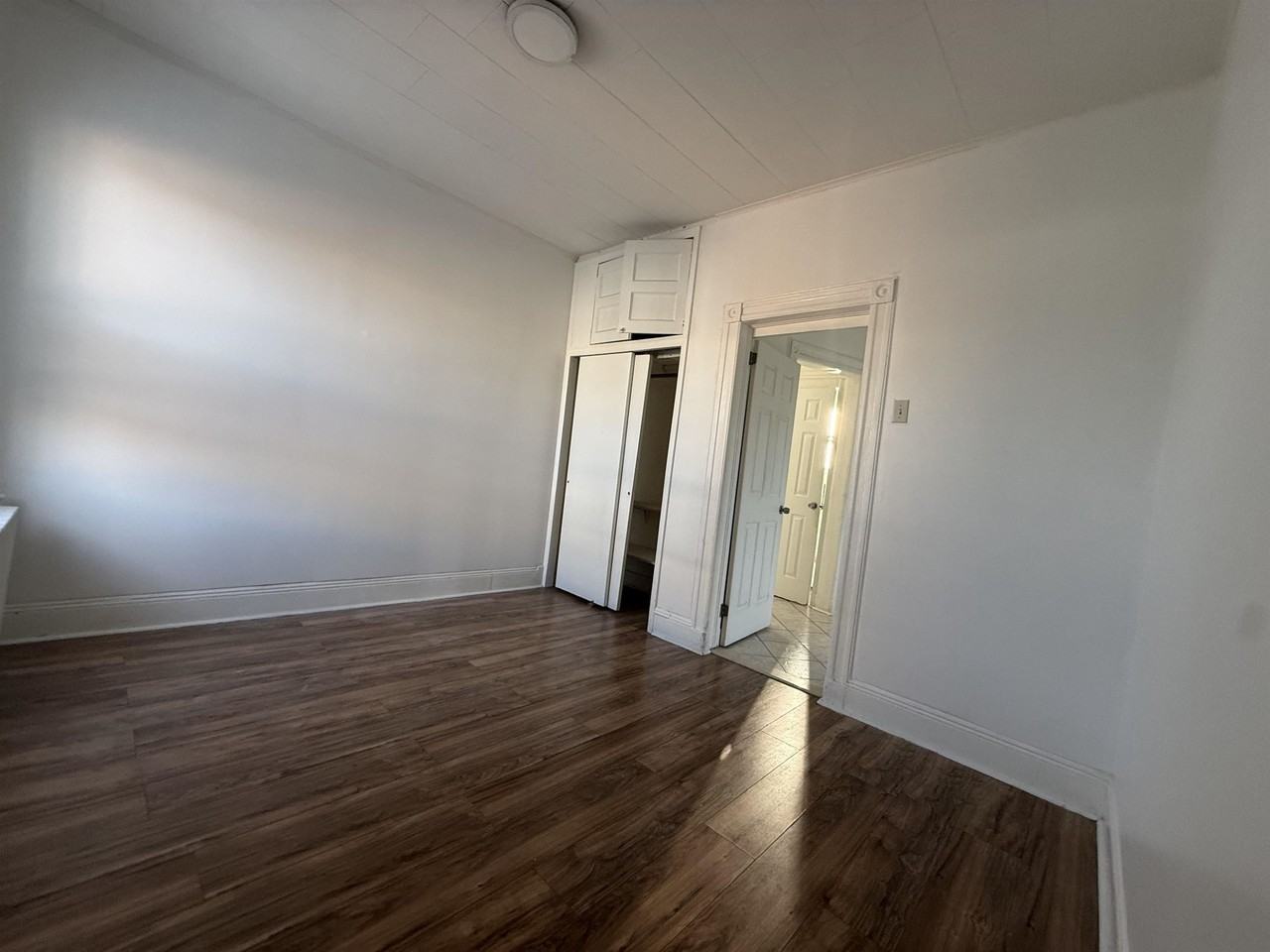 606 59th St #2 - Photo 7 of 11