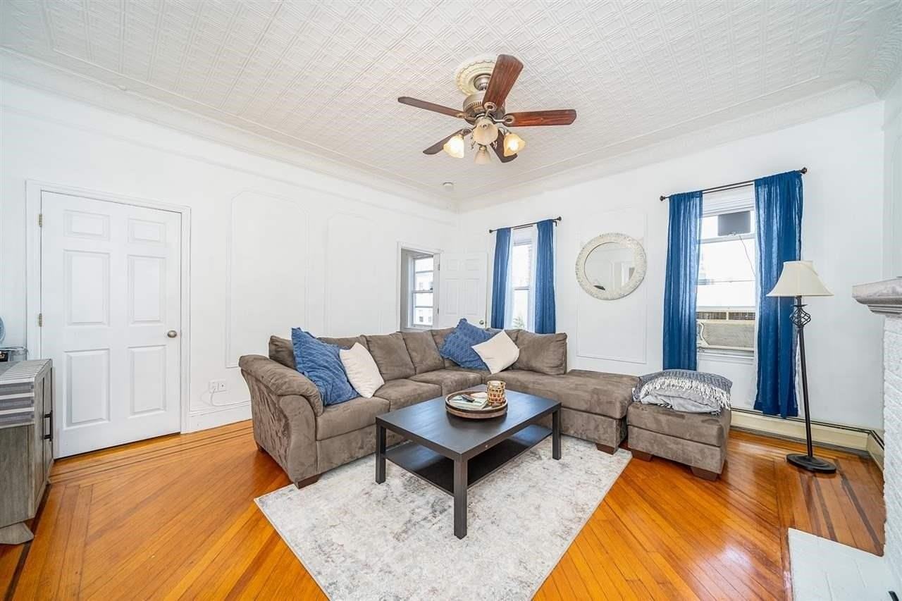 516 Adams St #4 - Photo 3 of 11