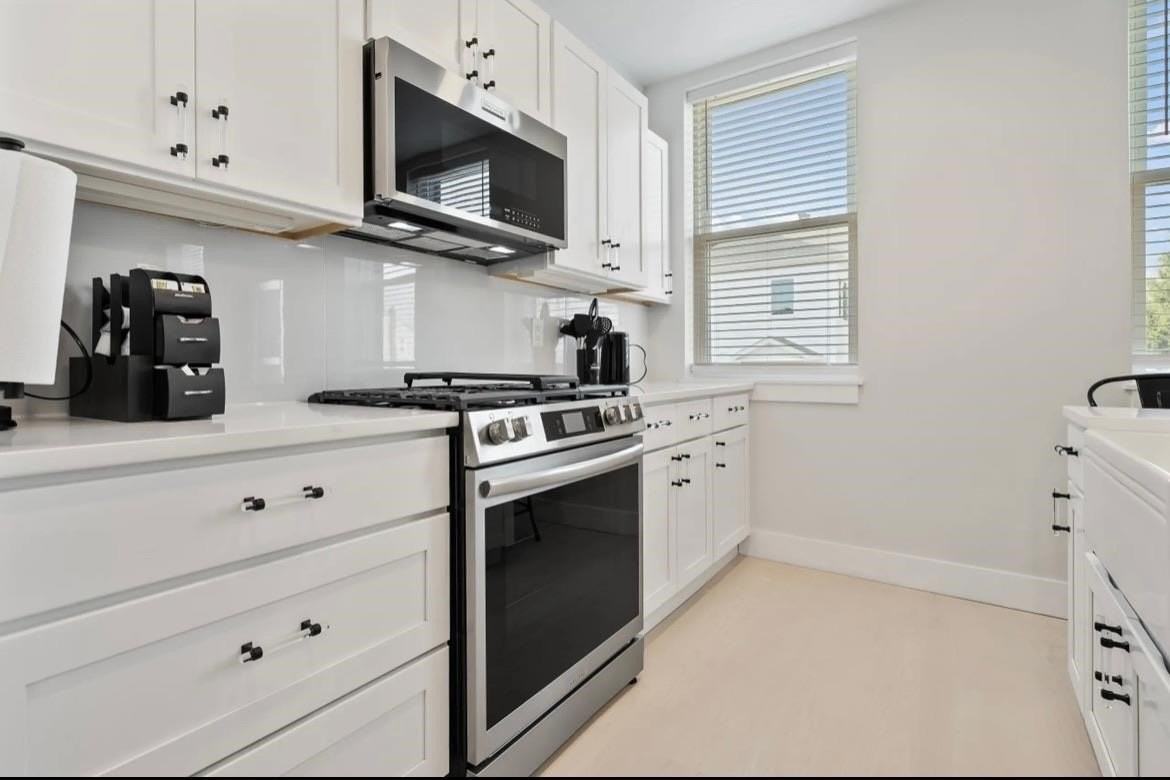 161 Broadway #2R - Photo 3 of 22