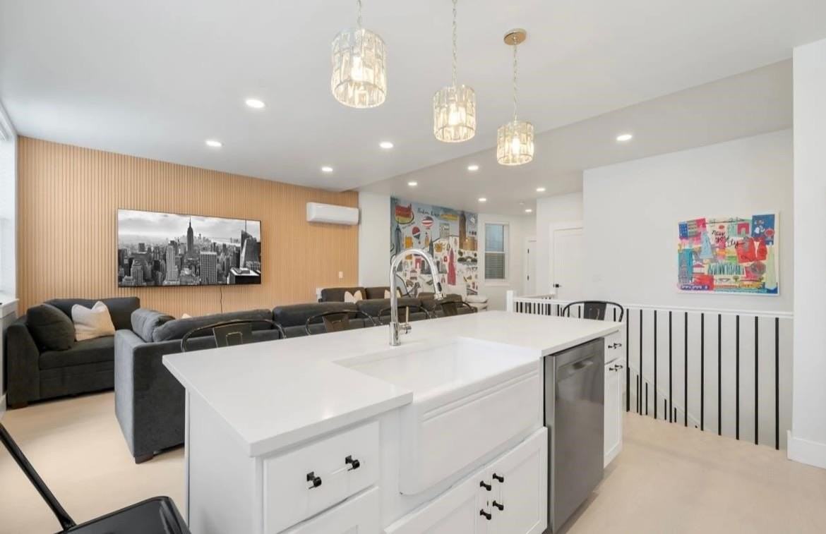 161 Broadway #2R - Photo 4 of 22
