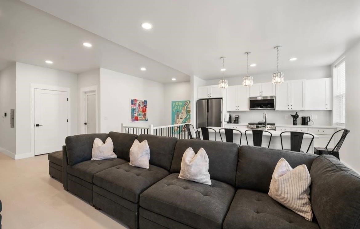 161 Broadway #2R - Photo 6 of 22