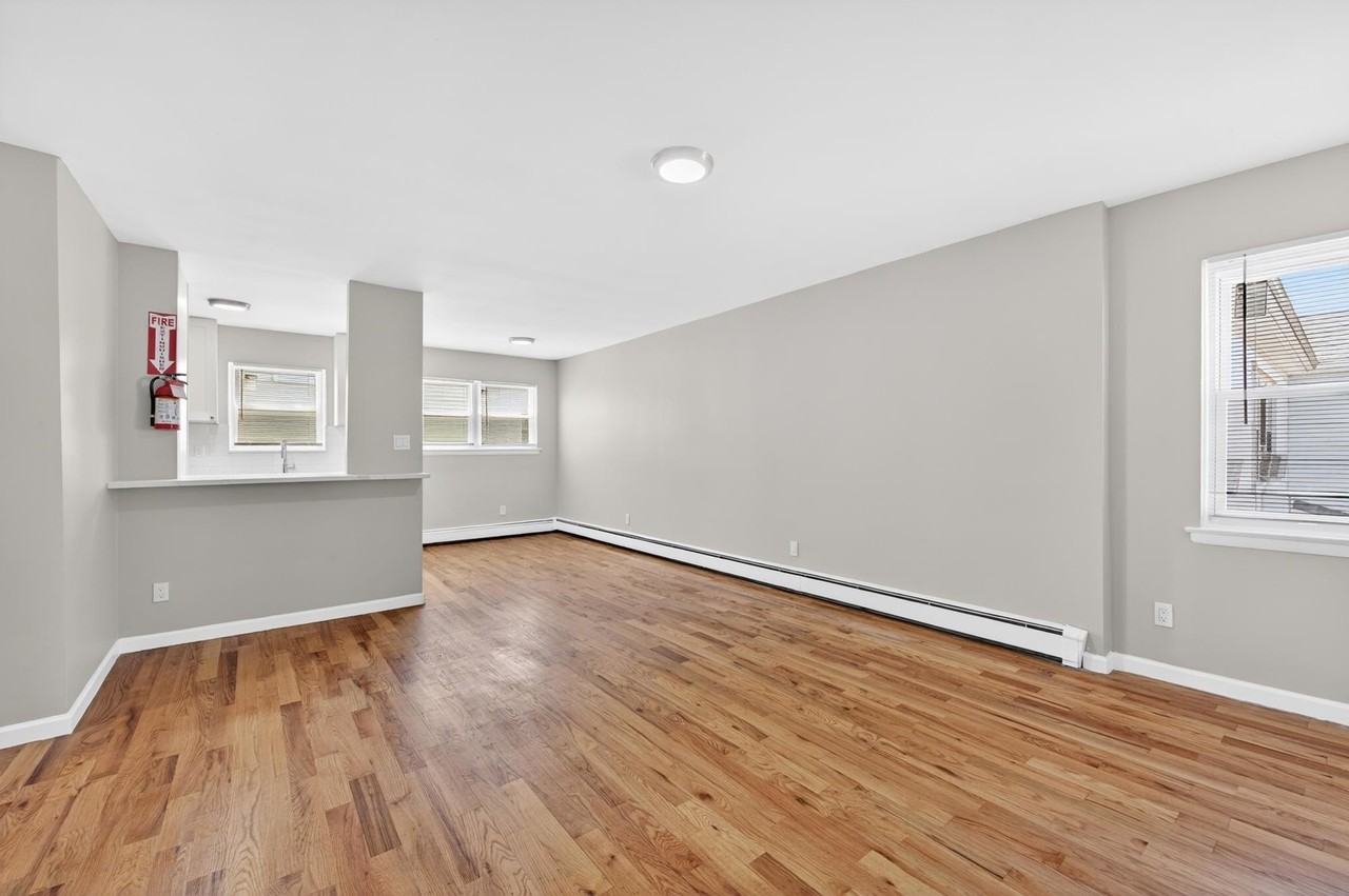 42 Lineau Pl #6A - Photo 5 of 23