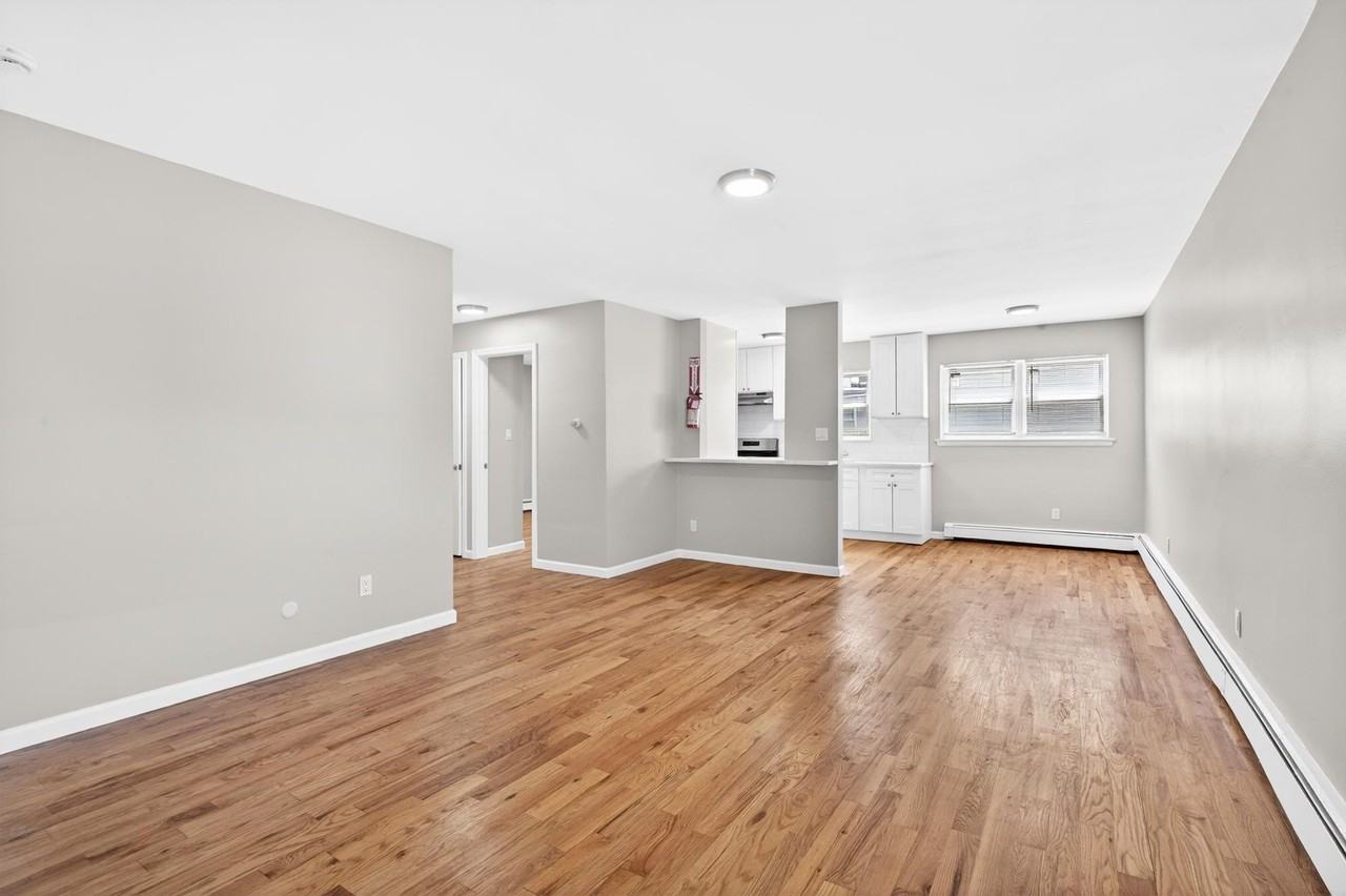 42 Lineau Pl #6A - Photo 7 of 23
