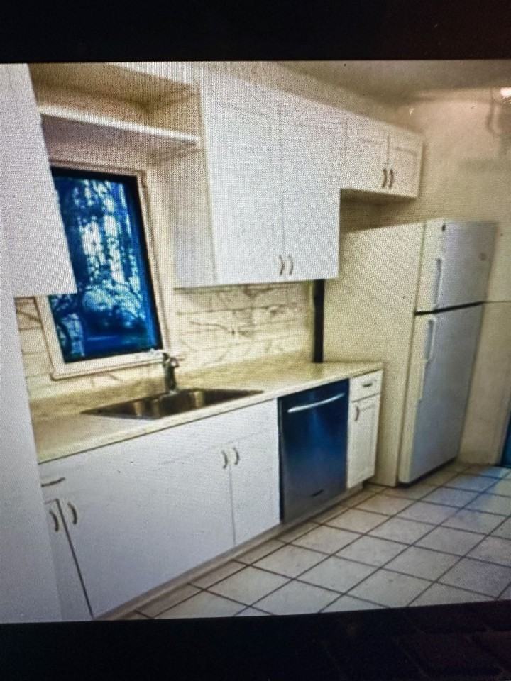 350 Central Ave - Photo 4 of 16