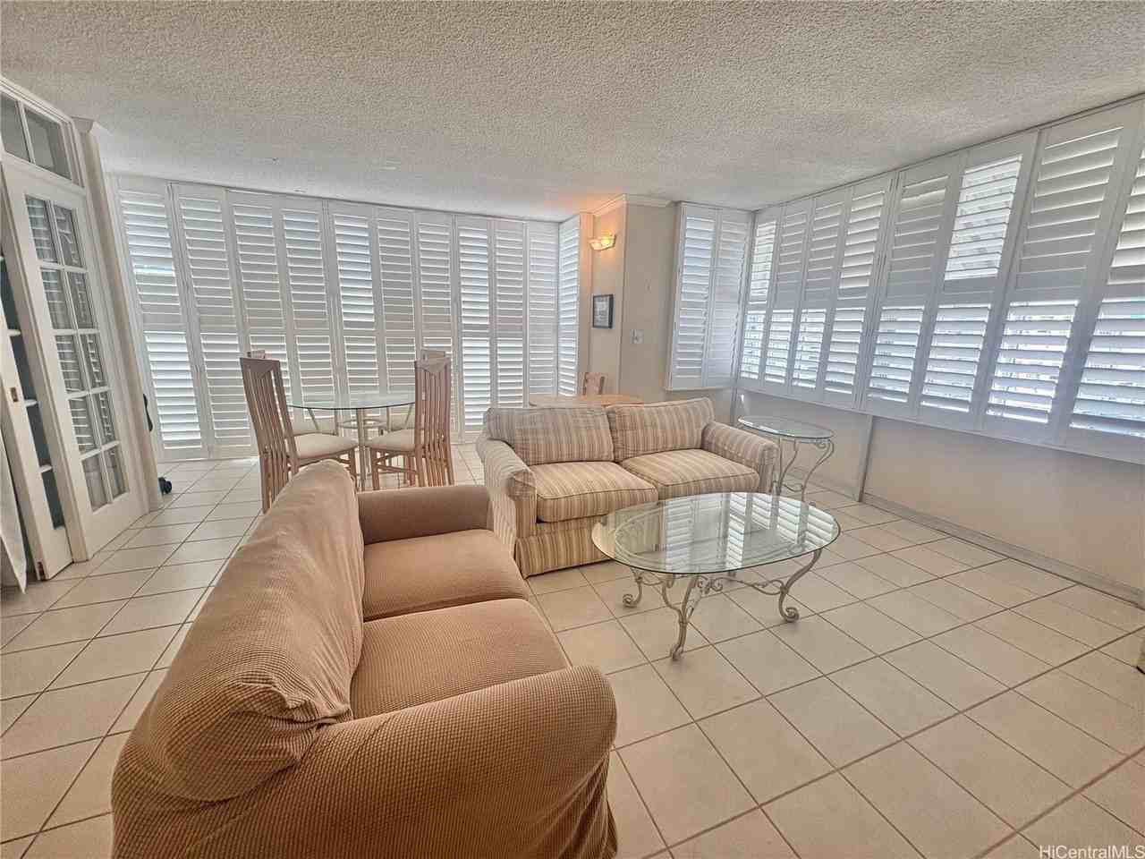 2415 Ala Wai Blvd #1208 - Photo 6 of 17