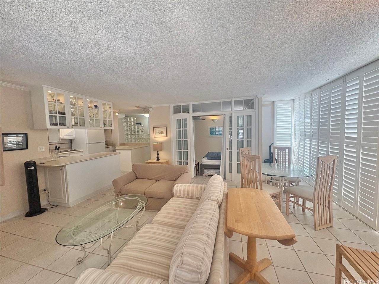 2415 Ala Wai Blvd #1208 - Photo 7 of 17