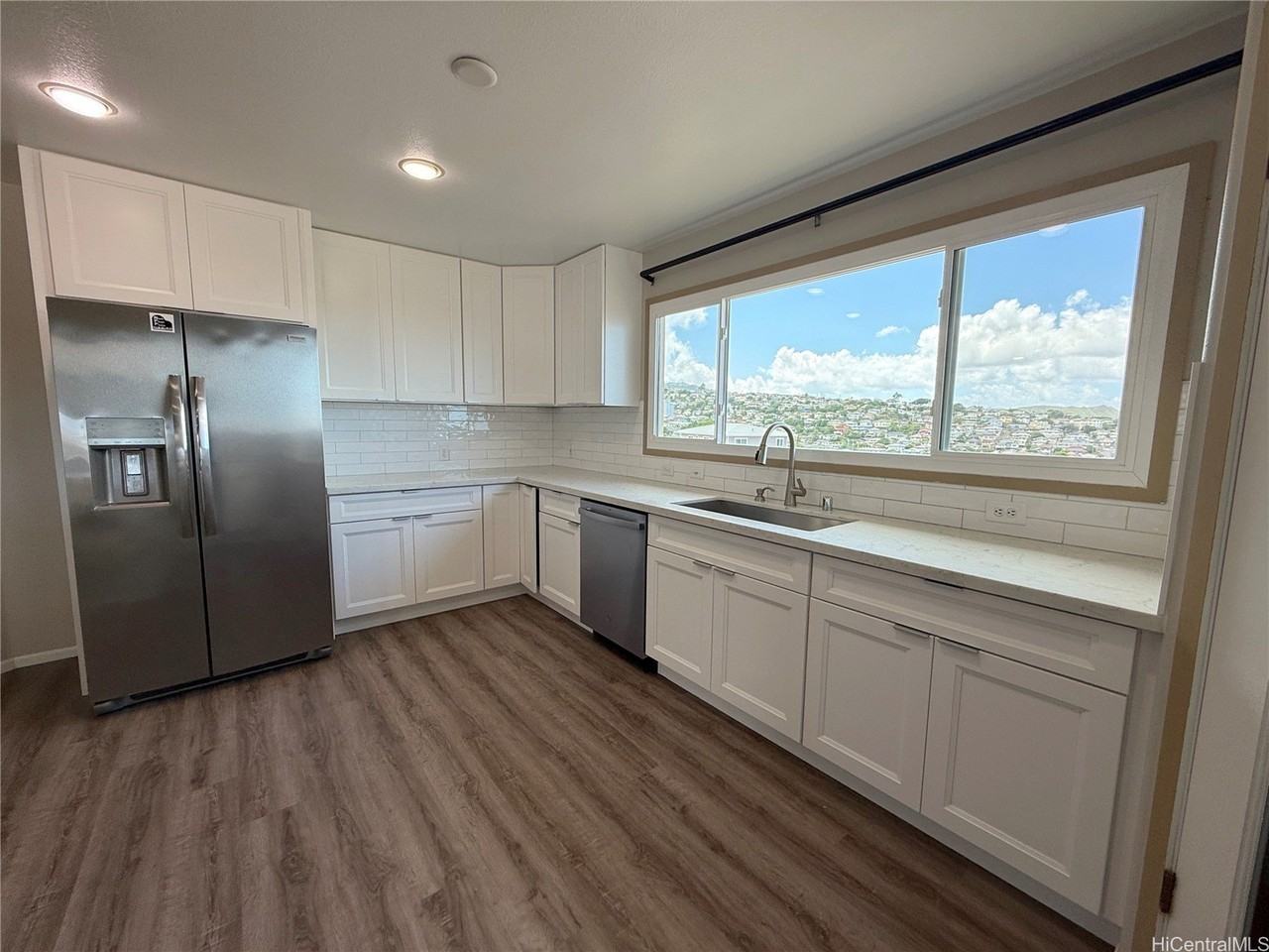 1584 Hanai Loop - Photo 4 of 19