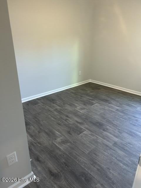 1063 Harbor Dr - Photo 5 of 7
