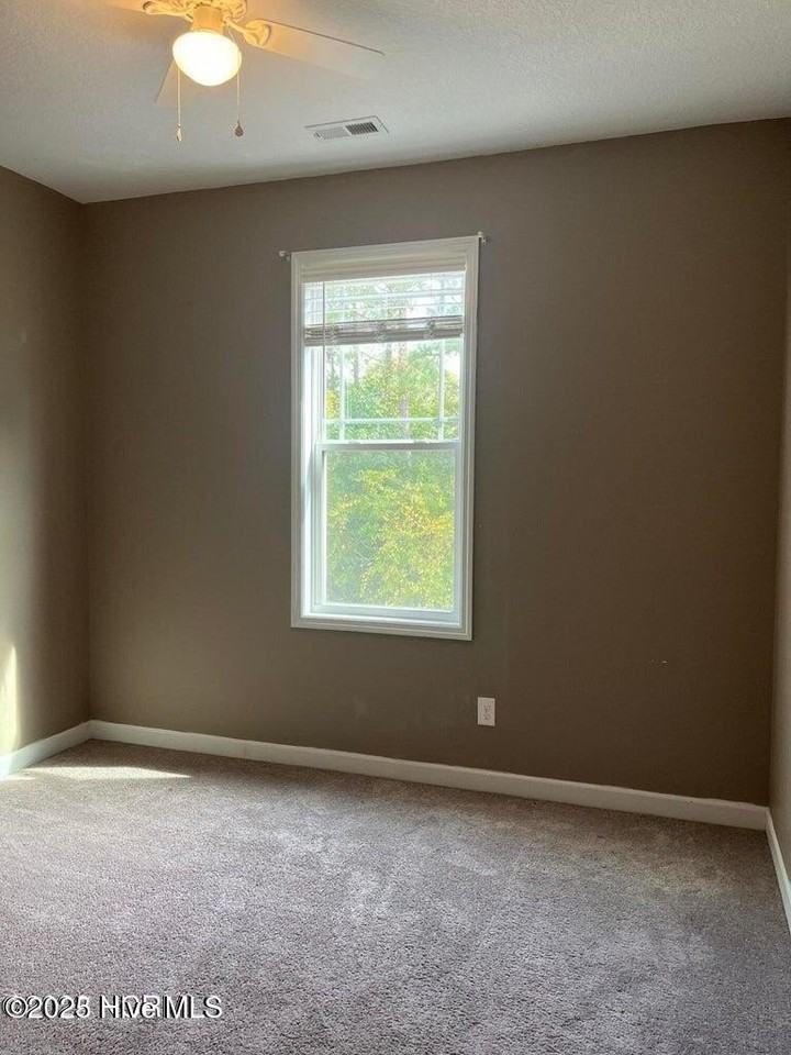221 Dairyfarm Rd - Photo 6 of 21