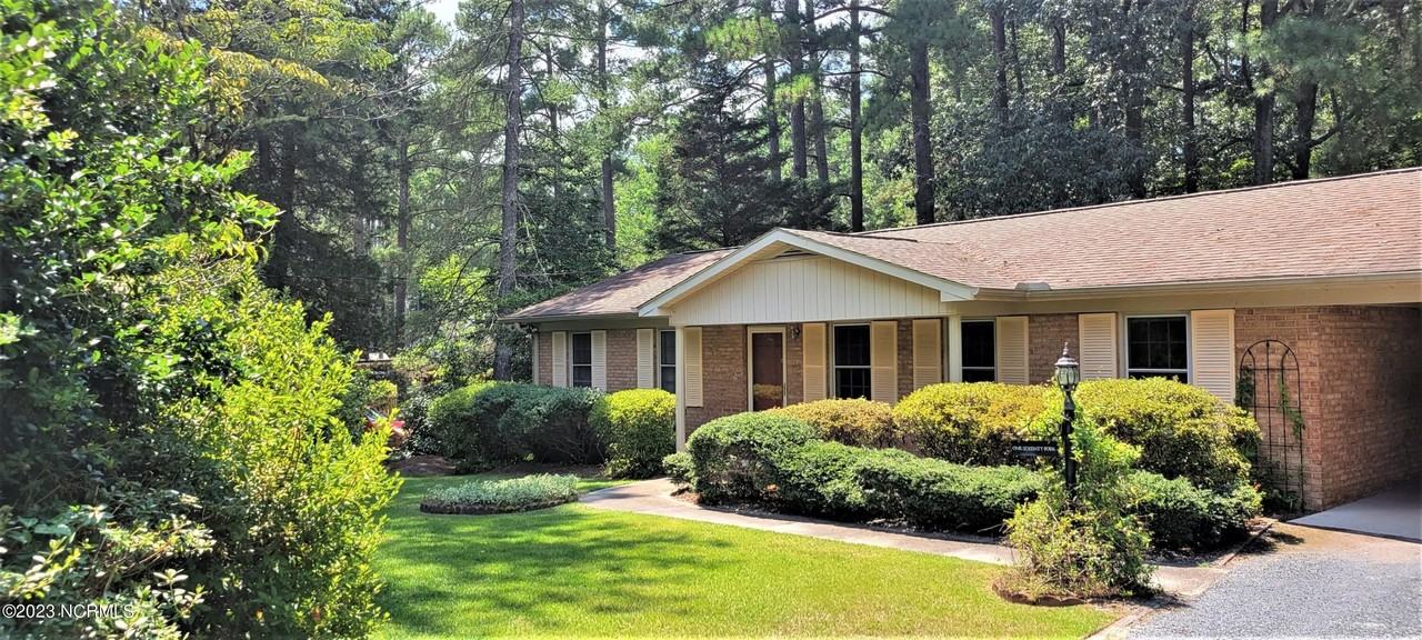 174 Boiling Springs Cir - Photo 2 of 46