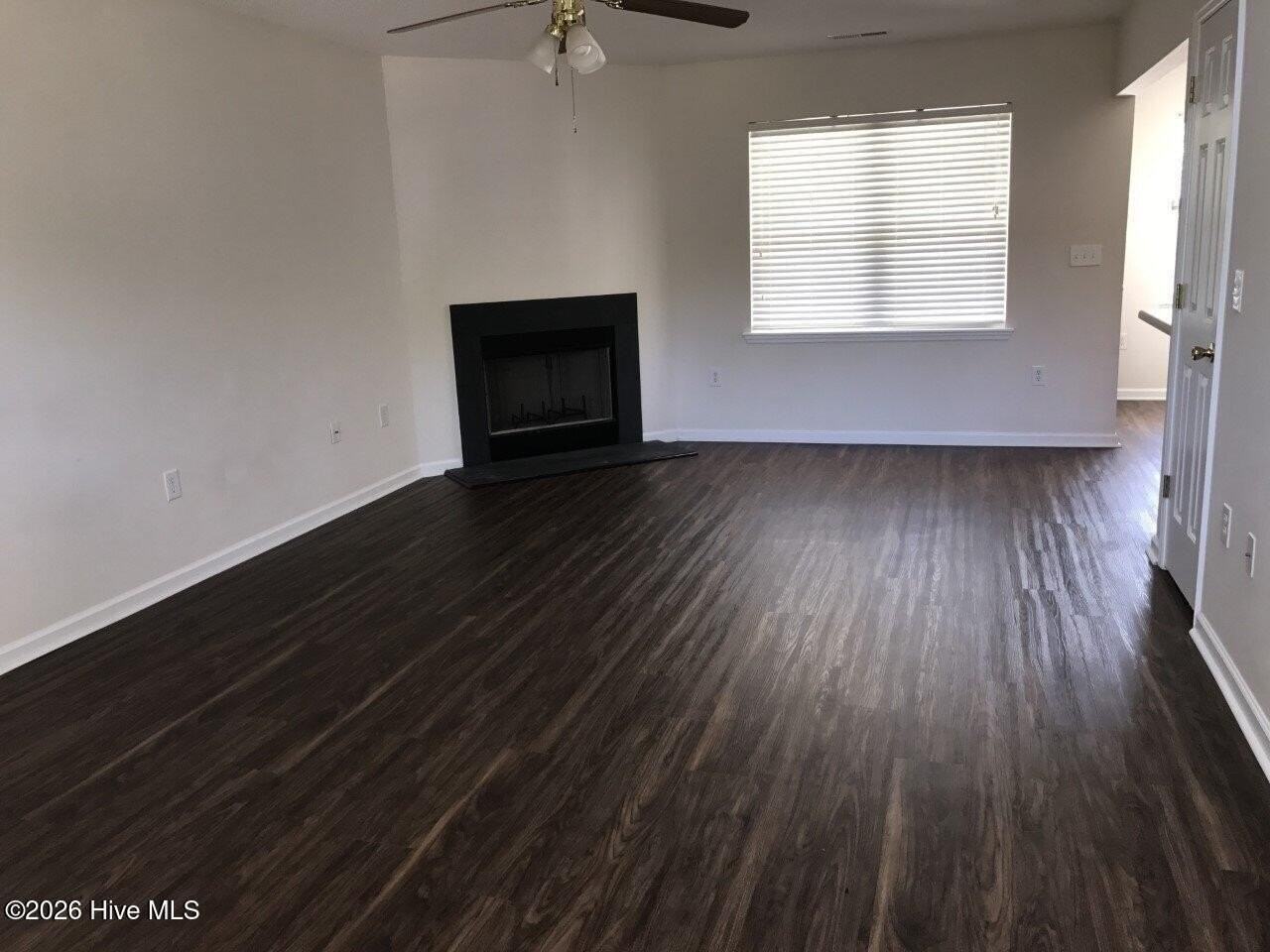 203 Smallberry Ct - Photo 2 of 11