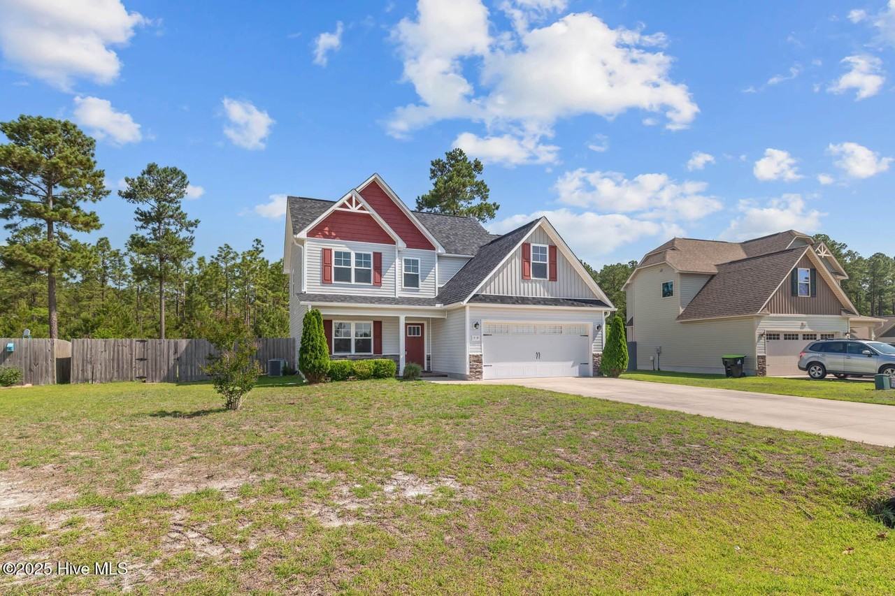 719 Addor Dr - Photo 3 of 50