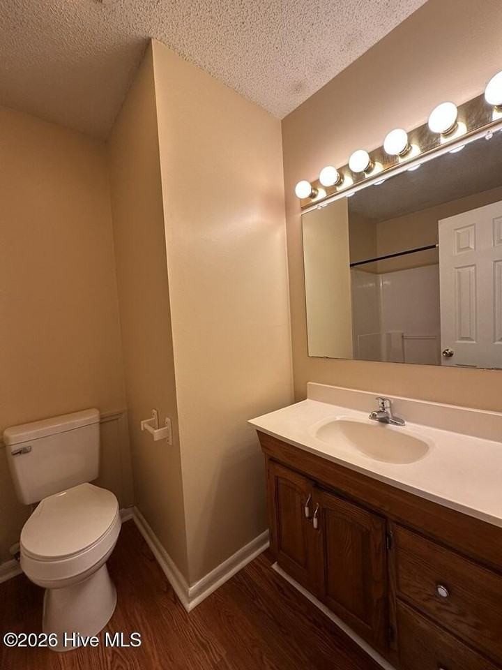 502 Thyme Ct - Photo 5 of 17